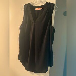 Black sleeveless Vneck blouse